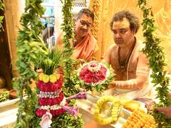 In Pics: धूमधाम से मनाया काशी विश्वनाथ मंदिर का स्थापना दिवस, भव्य आरती में उमड़े श्रद्धालु, देखें तस्वीरें