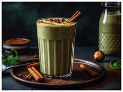 सर्दियों में चाहिए एनर्जी और गर्माहट तो दूध में मिलाकर पिएं ये चार चीजें