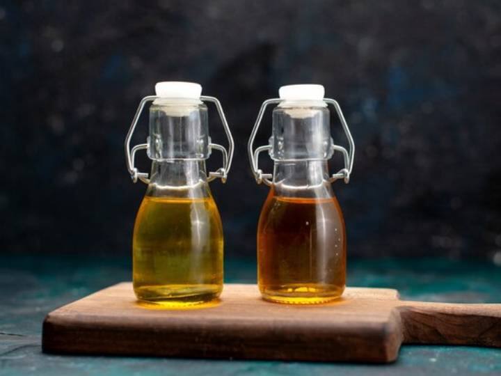 Mustard oil benefits From keeping the heart healthy to getting rid of cold and cough know more Mustard Oil Benefits: सर्दी में इस तरह करें सरसों तेल का इस्तेमाल, दिल की बीमारी से लेकर सर्दी-खांसी में मिलेगा आराम