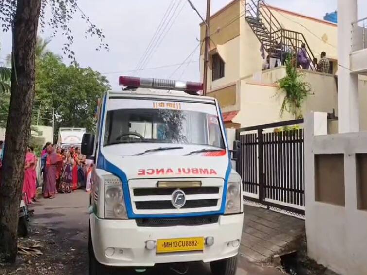 Teacher committed suicide by killing his wife and son  Incident in Barshi Taluka of Solapur Solapur Crime : पत्नीसह मुलाची हत्या करून शिक्षकाने स्वतः केली आत्महत्या; सोलापूर जिल्ह्यातील बार्शी शहर हादरलं