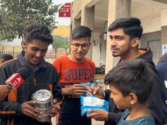 In Pics: इंडिया-ऑस्ट्रेलिया के मैच टिकट के लिए रायपुर में गजब दीवानगी, चार पराठे के साथ पहुंचे चार यार