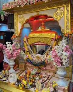 Avneet Kaur Celebrates Gurupurab 2023; Shares Pics On Gram