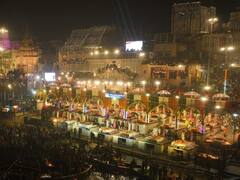 अलौकिक दिखा दशास्वमेध घाट का नजारा, वाराणसी में देव दीपावली का उत्साह