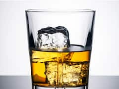 चाहे जितनी ठंडी जगह पर रख दो शराब नहीं जमेगी, यहां जानिए ऐसा क्यों?