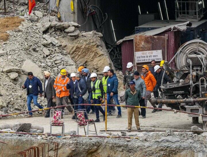 Uttarkashi Tunnel Rescue Operation team know about DM Abhishek Ruhela Bhaskar Khulb, Manikant Mishra Neeraj Khairwal Uttarkashi Tunnel Accident: ये हैं मजदूरों को बचाने वाले 'असली हीरो', रेस्क्यू ऑपरेशन के लिए नहीं देखा दिन-रात