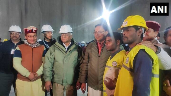 Uttarkashi Tunnel Rescue Operation : उत्तरकाशीतील सिल्क्यारा बोगद्यात (Silkyara Tunnel) अडकलेल्या 41 कामगारांची अखेर सुटका झाली आहे.