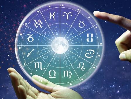 Chandra Rashi Parivartan news in marathi chandra gochar these zodiac sign will et chandra dev blessing by moon transit on 29 November 2023 Chandra Gochar : चंद्र 29 नोव्हेंबरला करणार राशी परिवर्तन, 'या' चार राशींच्या लोकांना येणार चांगले दिवस, वाढेल सुख-संपत्ती