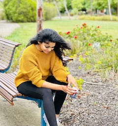 PHOTO: 'कलरफुल' पूजा सावंतला अखेर मिळाला तिच्या आयुष्याचा जोडीदार!