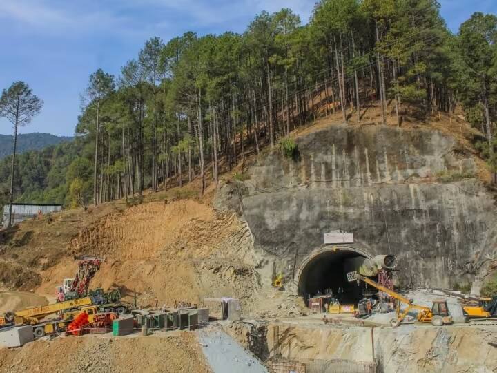 Uttarkashi Tunnel Rescue and Full Story: uttarkashi tunnel accident and rescue of 41 labour how they remain fit Uttarkashi Tunnel Rescue: કઇ રીતે ટનલમાં ફસાયા 41 શ્રમિકો ? શું થયુ હતુ 17 દિવસ પહેલા, જાણો આખી કહાણી
