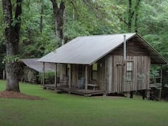 GK News: છતો પર લાગેલા ટિન શેડ સીધા કેમ નથી હોતા... આ સ્પીડ બ્રેકરની જેમ કેમ નથી હોતા ?