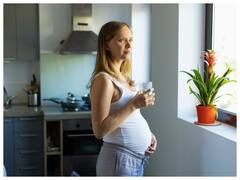 सर्दियों के मौसम में प्रेग्नेंट महिलाएं पिएं ये 5 हेल्दी ड्रिंक्स, सेहत रहेगी दुरुस्त