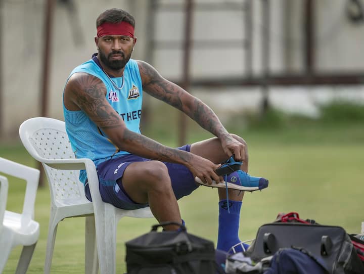 Batting at number eight, Pandya showcased his prowess by accumulating an unbeaten 16 runs off merely six deliveries. In the 20th over, he took on Abu Nechim, dispatching two towering sixes, aiding Mumbai in setting a formidable total of 209, ultimately resulting in a victorious outcome.