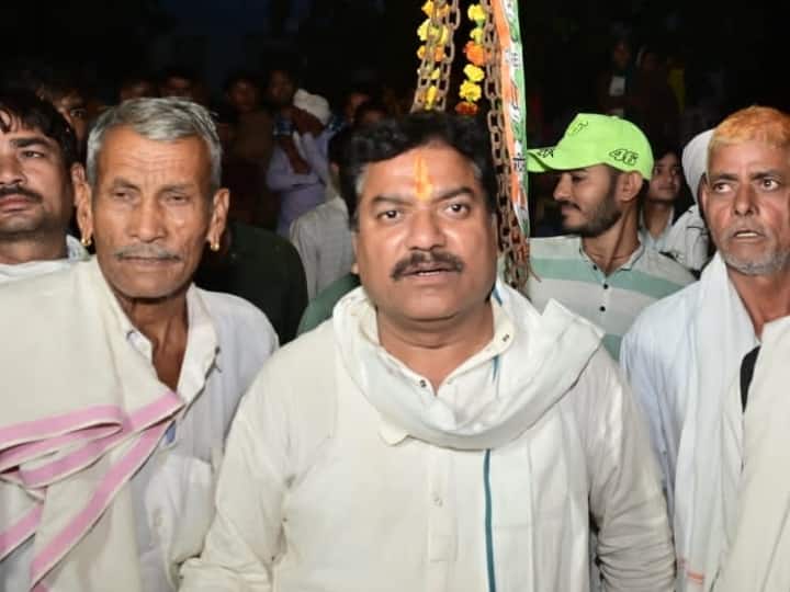 Chaksu Congress MLA Ved Prakash Solanki sentenced to 1 year imprisonment fine of Rs 55 lakh Rajasthan ann Bharatpur: चुनाव नतीजों से पहले कांग्रेस विधायक वेद प्रकाश सोलंकी को 1 साल की सजा, 55 लाख का जुर्माना भी लगा