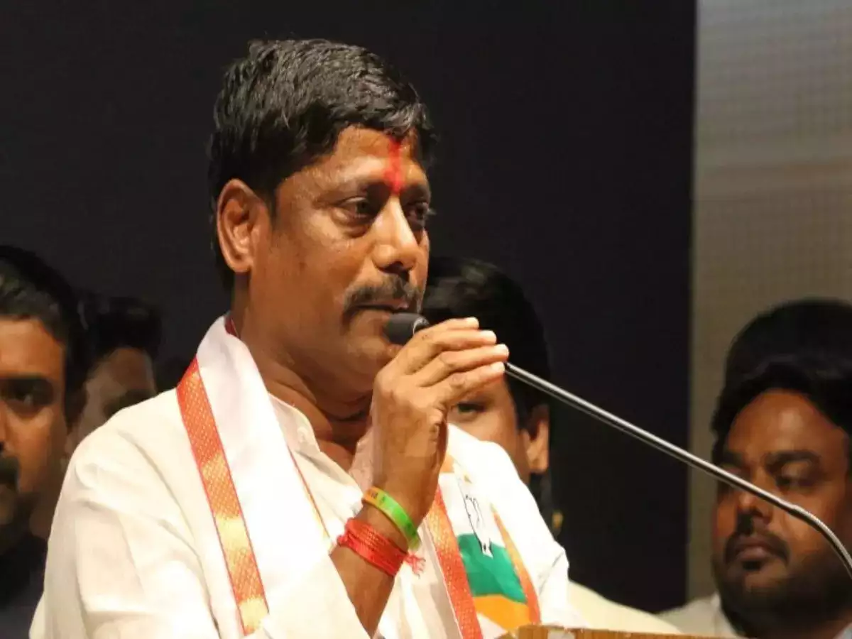 Pune Drug Case : कर्मचाऱ्यांना अटक पण पोलीस ससूनचे डीन डॉ. संजीव ठाकुरांना वाचवत आहेत; आ. धंगेकरांचा आरोप