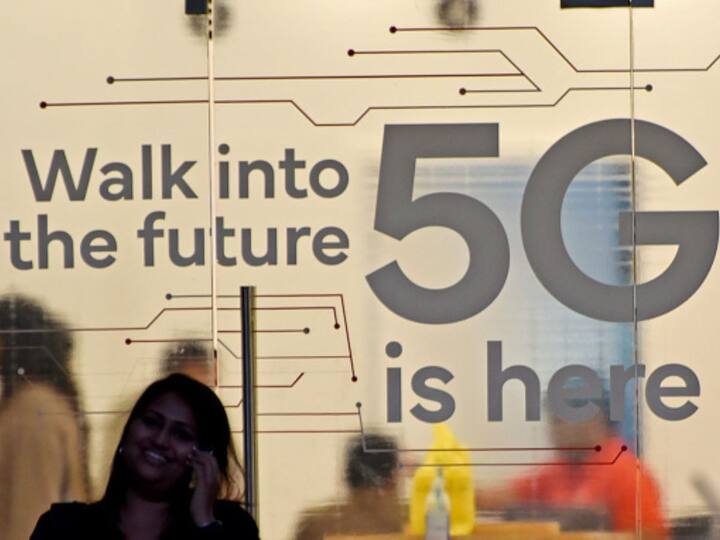 5G Completes A Year | Celebrating the first anniversary of 5G services in India, telecom giants Reliance Jio and Bharti Airtel have expanded 'True 5G' and '5G Plus' networks from major cities to over 10,000 cities. Following a successful 5G airwaves sale, they've launched 5G fixed wireless access services, JioAirFiber and Xstream AirFiber, with a focus on addressing 5G monetisation challenges, while globally, Ericsson reports 100 million 5G connections by 2022, projected to reach 300 million by 2028.