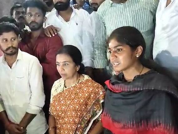 యశస్వీని రెడ్డికి పోలీసులు షాక్