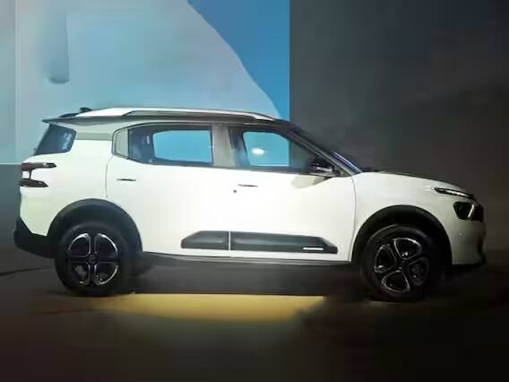 બીજા સ્થાને Citroenનું C3 Aircross છે, જેની પ્રારંભિક કિંમત રૂ. 9.99 લાખ એક્સ-શોરૂમ છે. આ 7 સીટર કાર પેટ્રોલ વેરિઅન્ટમાં ખરીદી શકાય છે.