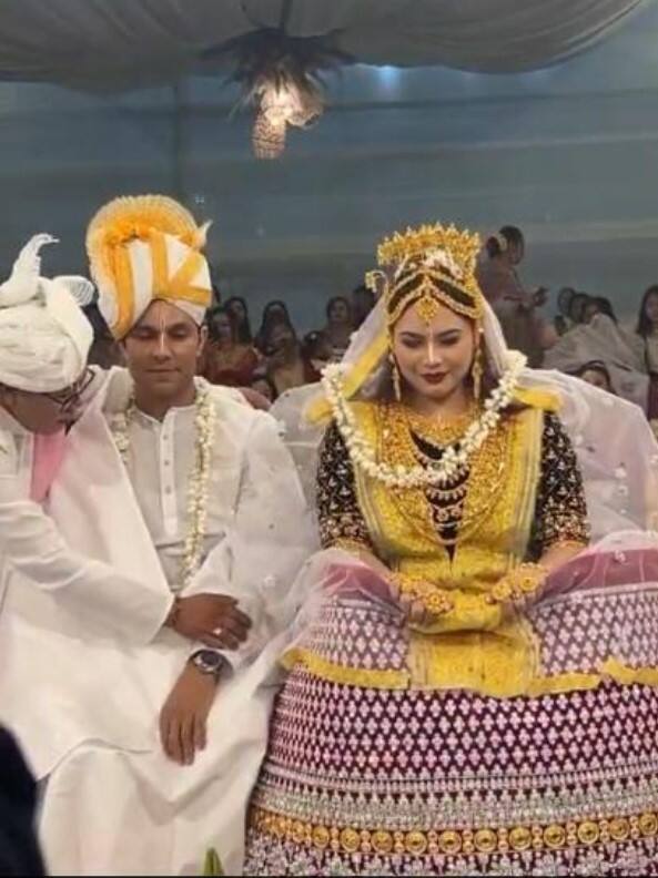 ਫੈਨਜ਼ ਵੀ ਇਨ੍ਹਾਂ ਦੀ ਜੋੜੀ ਨੂੰ ਕਾਫੀ ਪਸੰਦ ਕਰਦੇ ਹਨ। ਕੁਝ ਦਿਨ ਪਹਿਲਾਂ ਹੀ ਰਣਦੀਪ ਨੇ ਸੋਸ਼ਲ ਮੀਡੀਆ 'ਤੇ ਲਿਨ ਨਾਲ ਆਪਣੇ ਵਿਆਹ ਦਾ ਐਲਾਨ ਕੀਤਾ ਸੀ। ਜਿਸ ਤੋਂ ਬਾਅਦ ਉਨ੍ਹਾਂ ਦੇ ਪ੍ਰਸ਼ੰਸਕ ਅਦਾਕਾਰ ਨੂੰ ਲਾੜਾ ਬਣਦੇ ਦੇਖਣ ਲਈ ਕਾਫੀ ਉਤਸ਼ਾਹਿਤ ਸਨ।