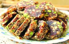 Winter Recipes: શિયાળામાં આ 7 સ્વીટનું સેવન સ્વાસ્થ્ય માટે ગજબ ફાયદાકારક, જાણો ઠંડીમાં ખાવાથી શું થશે ફાયદો
