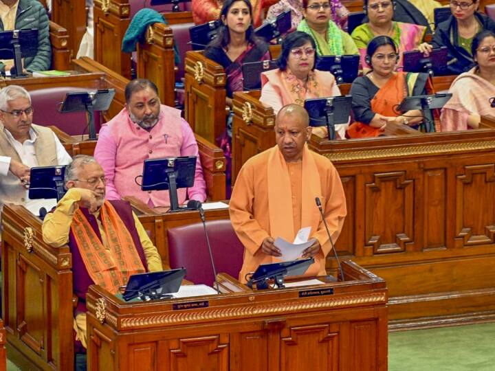 UP Assembly Winter Session Yogi Government presented supplementary budget of 26760 crore in Vidhan Sabha ANN UP Assembly Session: सदन में 26 हजार करोड़ का अनुपूरक बजट पेश, कई नई योजनाओं के लिए भी प्रावधान