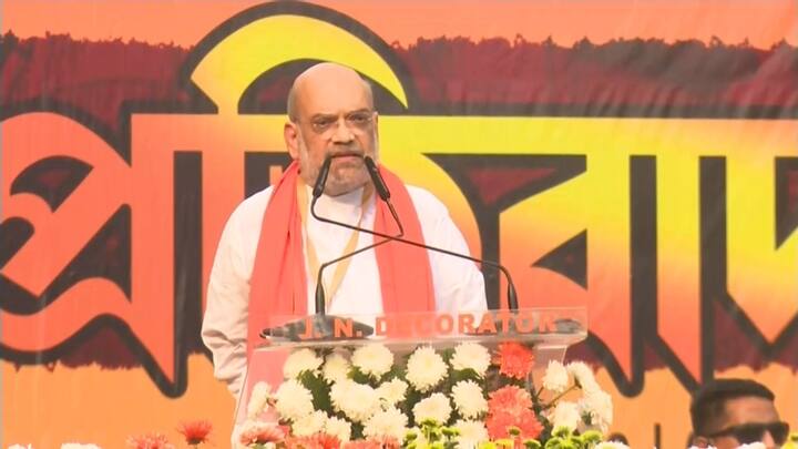 এদিন অমিত শাহ বলেন, “২০২৪-এ মোদি সরকারকে ফিরিয়ে আনতে হবে। ২০২৬-এ বাংলায় বিজেপির সরকার গড়তে হবে।'
