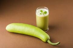 हेल्दी लौकी हो जाएगी अनहेल्दी जब इन पांच चीजों के साथ मिलाकर खाएंगे, बिगड़ सकती है तबियत