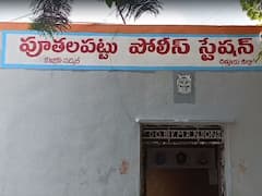 నాటుకోళ్ళకి పోస్టుమార్టం, వీళ్ల పంచాయితీతో పోలీసులకు తలనొప్పి!