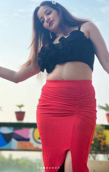 ਮੋਨਾਲੀਸਾ ਨੇ ਇੰਸਟਾਗ੍ਰਾਮ 'ਤੇ ਇੱਕ ਵਾਰ ਫਿਰ ਲਾਇਆ ਗਲੈਮਰ ਦਾ ਤੜਕਾ