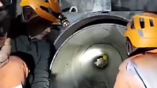 Uttarkashi Tunnel Rescue: સુરંગમાંથી આ રીતે એક પછી એક બહાર કાઢવામાં આવ્યા હતા 41 મજૂરો, જુઓ Video
