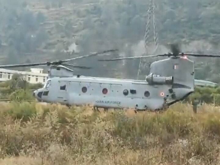 uttarkashi tunnel rescue 41 rescued workers enter IAF's transport aircraft Chinook at Chinyalisaur to be flown to AIIMS Rishikesh WATCH: सुरंग से निकाले गए मजदूरों का बदला जाएगा अस्पताल, सरकार ने लिया बड़ा फैसला, चिनूक से भरी उड़ान