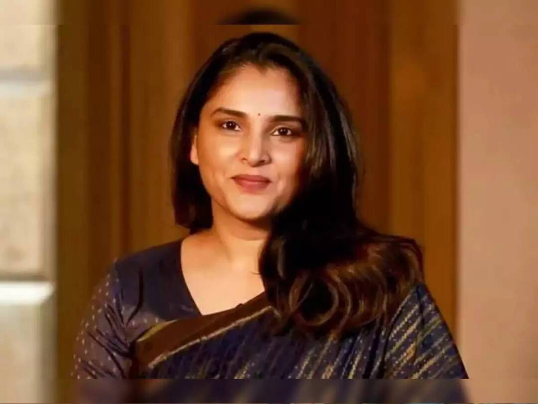 HBD Divya Spandana: நடிகை திவ்யா ஸ்பந்தனாவுக்கு இன்று பிறந்தநாள்.. அவரின் சொத்து மதிப்பு இவ்வளவு தானா?