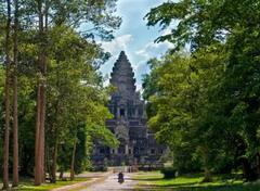 Angkor Wat Temple: ਇਸ ਭਗਵਾਨ ਨੂੰ ਸਮਰਪਿਤ ਅੰਗਕੋਰਵਾਟ ਮੰਦਰ, ਦੁਨੀਆ ਦਾ ਬਣਿਆ 8ਵਾਂ ਅਜੂਬਾ