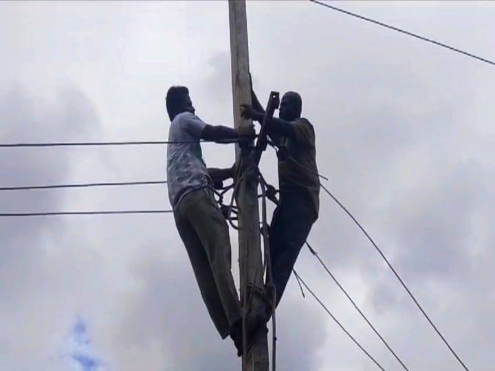 மதுரை: மின்கம்பம் சுவரில் சாய்ந்து விழுந்து விபத்து: பணியில் இருந்த மின் ஊழியர் ஒருவர் பலி!