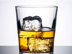 ગમે તેટલી ઠંડી જગ્યાએ રાખો તો પણ દારૂ જામશે નહીં, જાણો કેમ આવું થાય છે?