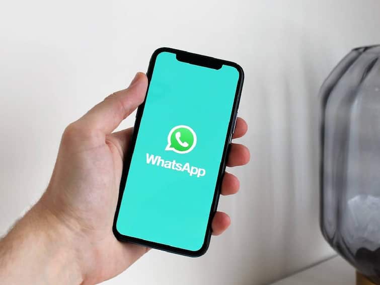 Whatsapp Reportedly Testing Disappearing Text Status Feature Check Details Whatsapp Privacy Feature: సరికొత్త సెక్యూరిటీ ఫీచర్‌ను తీసుకురానున్న వాట్సాప్ - ఇక నుంచి స్టేటస్ కూడా!