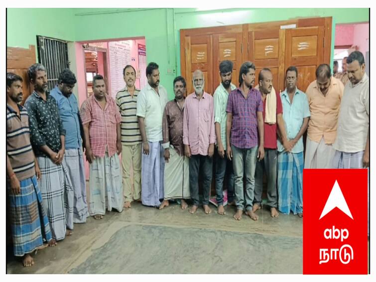Mayiladuthurai news Gambling gang caught near Mayiladuthurai 14 persons arrested TNN மயிலாடுதுறையில் வாட்ஸ் அப் குழு மூலம்  சீட்டு விளையாடிய கும்பல் - சிக்கியது எப்படி..?