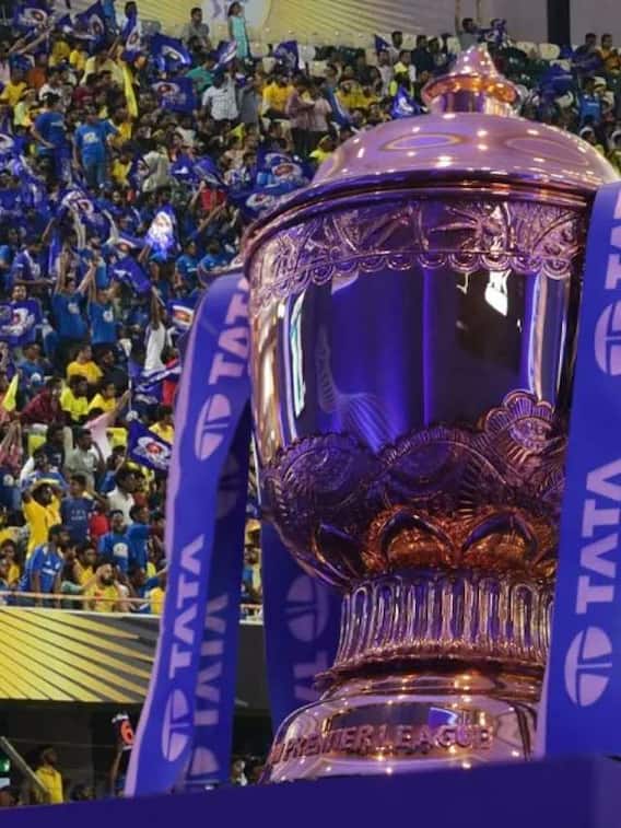 নিলামে কোন ভারতীয় বাঁধলেন কত নূন্যতম দর ?