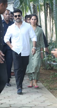 Telangana Elections 2023 : తెలంగాణ ఎన్నికల్లో మధ్యాహ్నం ఓటేసిన మహేష్, చరణ్ - టాలీవుడ్ స్టార్స్ ఫోటోలు చూశారా?