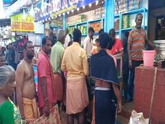 குளு குளு குற்றாலம்..அருவியில் நீராடி செல்லும்  ஐயப்ப பக்தர்கள்!