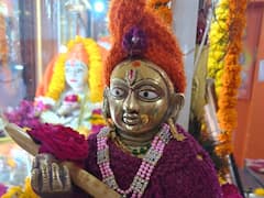 Mahakaleshwar Temple: भगवान को भी लगती है ठंड! महाकाल को कराया गर्म पानी से स्नान, श्रीकृष्ण के लिए अंगीठी और दूध-जलेबी का इंतजाम, देखें तस्वीरें