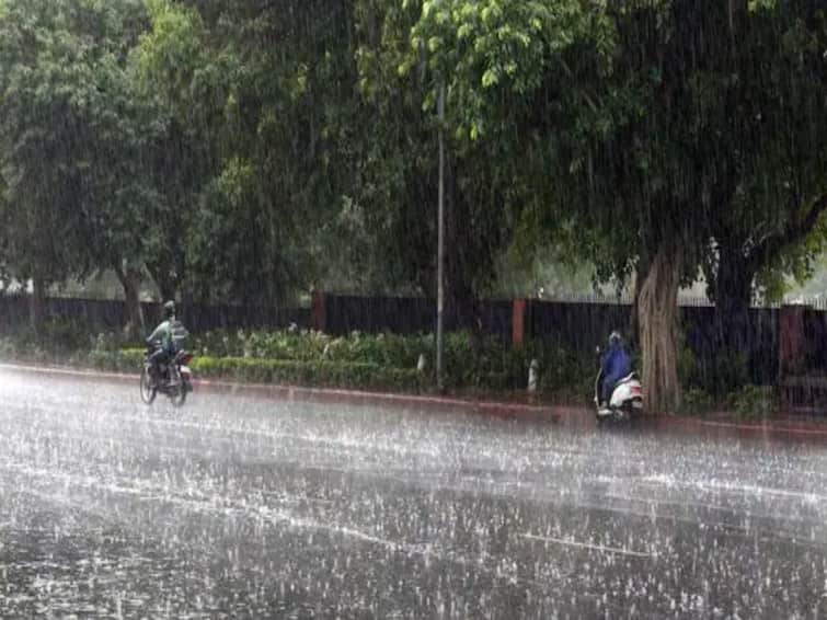 Tamil Nadu Rain Weather Update next 3 hours 11 Districts Including chennai kanchipuram TN Rain Alert: அடுத்த 3 மணிநேரத்தில் எங்கெல்லாம் அட்டாக் செய்ய போகிறது மழை? இந்த பகுதி மக்களே உஷார்!