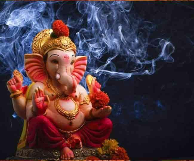 start new year with these mantras of lord  ganesha for success  Happy New Year 2024: વિઘ્નહર્તા ગણેશના આ મંત્રો સાથે કરો નવા વર્ષની શરુઆત, મળશે સફળતા 