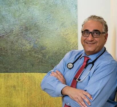 US Citizenship: अमेरिका में पासपोर्ट रिन्यू कराने गया डॉक्टर तो पता चला नागरिक ही नहीं, जानें हैरान करने वाला पूरा मामला