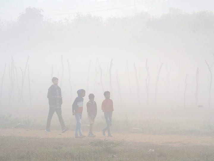 Delhi Air Pollution Air Quality Remains Very Poor AQI Stands At 366 November Most Polluted CPCB IMD Worst November For Delhi: Air Quality Remains 'Very Poor', IMD Predicts Thundershowers