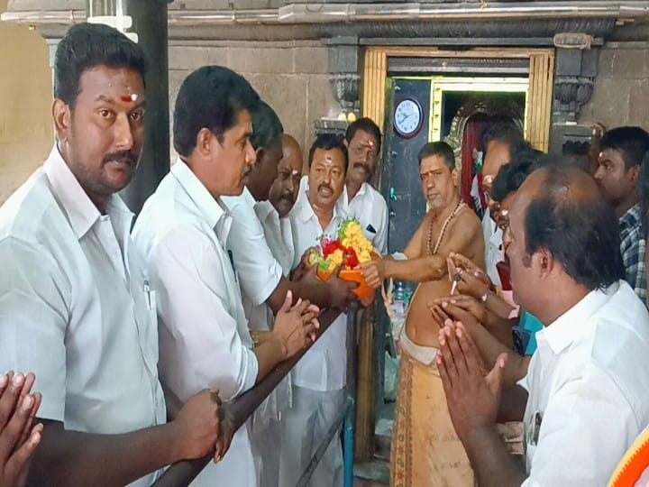 Vijayakanth: விஜயகாந்த் பூரண நலம் பெற வேண்டி உசிலம்பட்டி முருகன் கோயிலில் சிறப்பு வழிபாடு