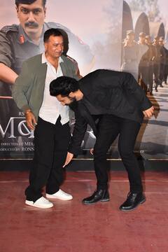 Sham Kaushal Praises Son Vicky Kaushal's Performance In Sam Bahadur; See Kaushal Family's Pics From Screening