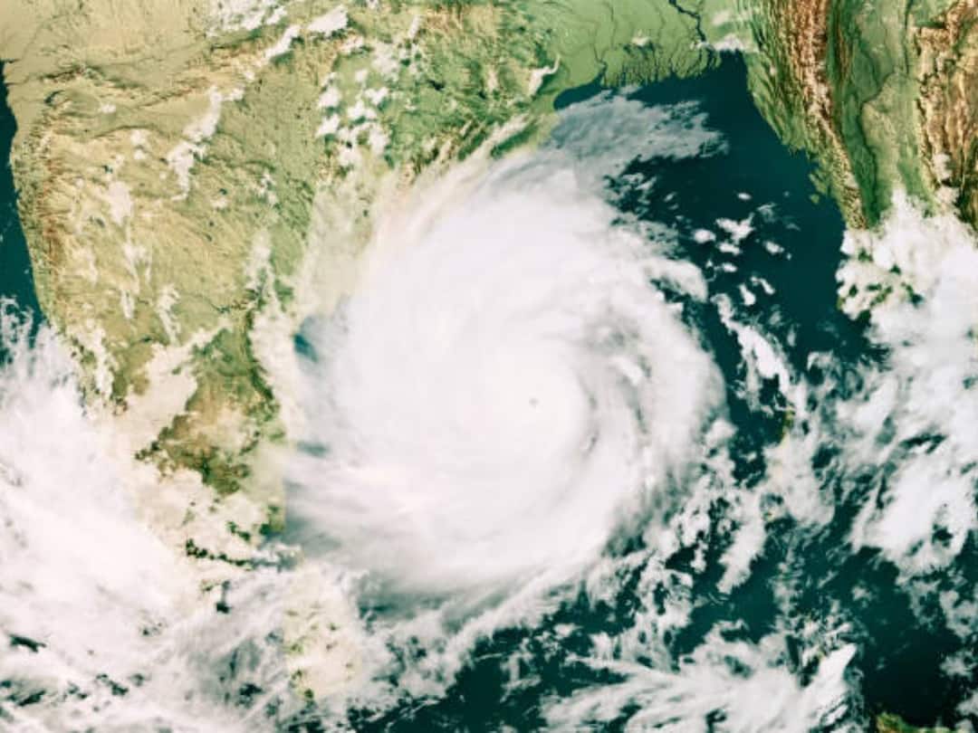 Low-Pressure Area In Bay Of Bengal Intensifies Into Depression, Likely To Become Cyclone On Dec 3 Low-Pressure Area In Bay Of Bengal Intensifies Into Depression, Likely To Become Cyclone On Dec 3