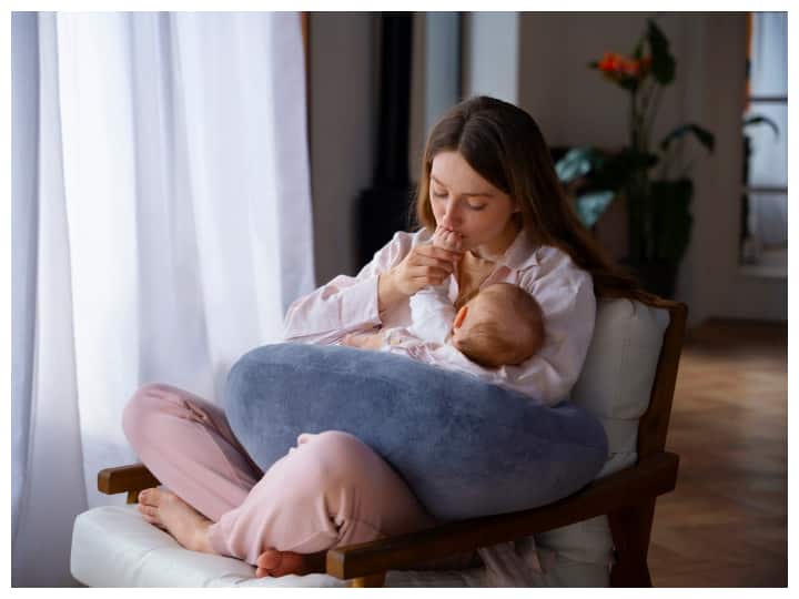 If you are not able to feed milk to your baby after delivery then know the easy ways to increase breast milk. डिलीवरी के बाद बेबी को दूध नहीं पिला पा रही हैं तो जानिए ब्रेस्ट मिल्क बढ़ाने के आसान उपाय