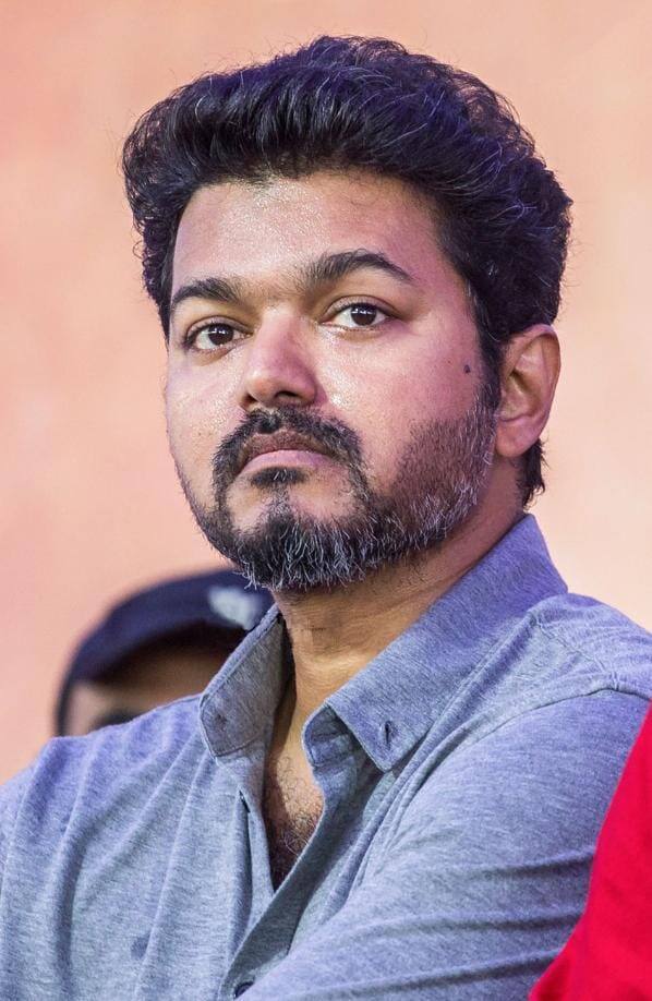 ராஜா ராணி, தெறி, மெர்சல், பிகில், ஜவான் உள்ளிட்ட வெற்றி படங்களை இயக்கிய அட்லீ தற்போது நடிகர் ஷாருக்கானையும் நடிகர் விஜய்யையும் வைத்து படம் இயக்கப் போவதாக மேடை நிகழ்ச்சி ஒன்றில் பேசியுள்ளார்.