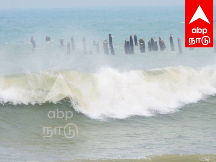 Fishermen of Puducherry do not go to the two seas Fisheries Department warns TNN புதுச்சேரி மீனவர்கள் கடலுக்கு செல்ல வேண்டாம் - மீன்வளத்துறை எச்சரிக்கை
